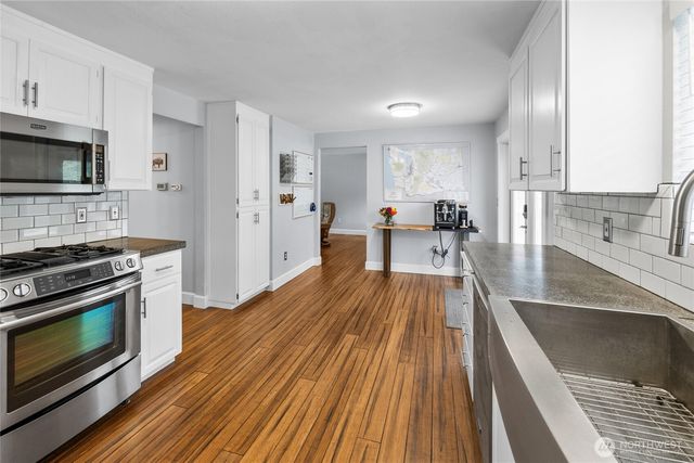 9706 164th Street E, Puyallup, WA 98375