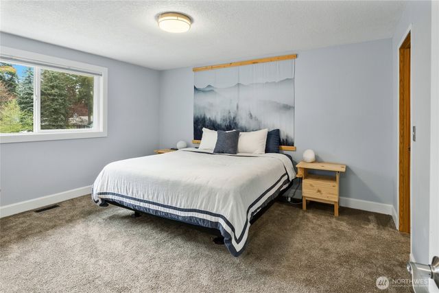 9706 164th Street E, Puyallup, WA 98375