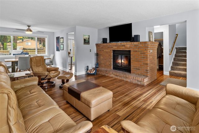 9706 164th Street E, Puyallup, WA 98375