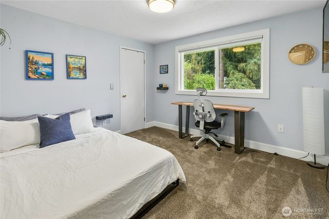 9706 164th Street E, Puyallup, WA 98375