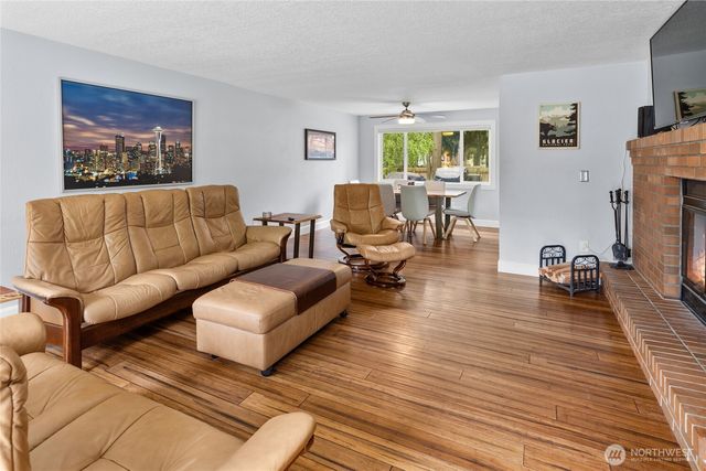 9706 164th Street E, Puyallup, WA 98375