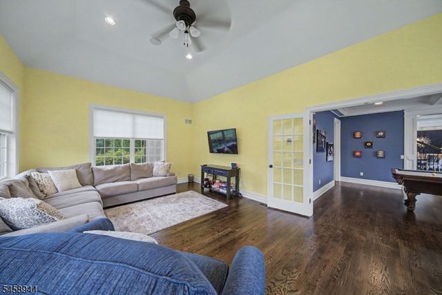6 Philhower Ct, Denville Twp., NJ 07834