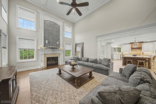 6 Philhower Ct, Denville Twp., NJ 07834