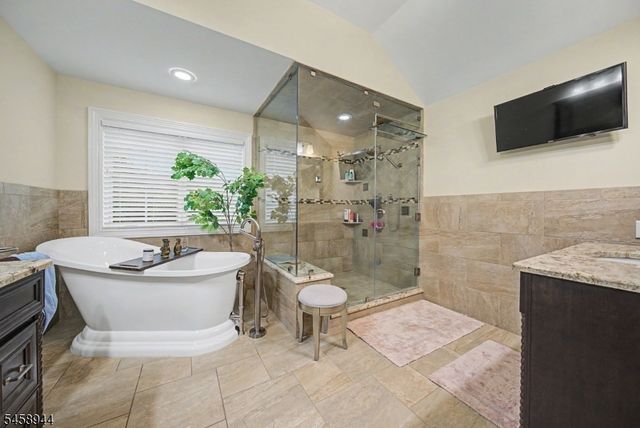 6 Philhower Ct, Denville Twp., NJ 07834
