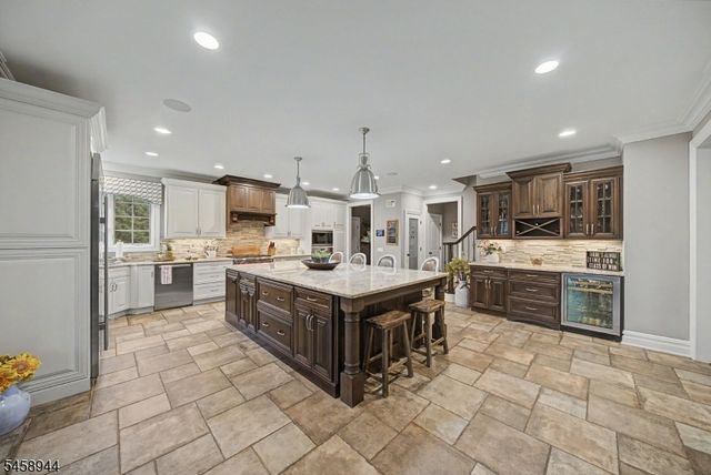 6 Philhower Ct, Denville Twp., NJ 07834