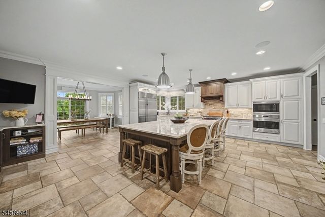6 Philhower Ct, Denville Twp., NJ 07834