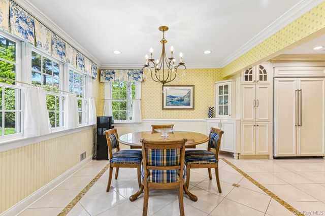 1442 Stevenson Circle, Hewlett, NY 11557