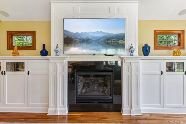 1442 Stevenson Circle, Hewlett, NY 11557