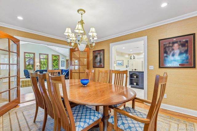 1442 Stevenson Circle, Hewlett, NY 11557