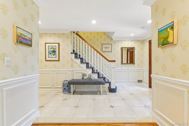 1442 Stevenson Circle, Hewlett, NY 11557