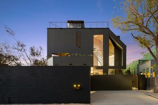 2302 E 11th ST, Austin, TX 78702