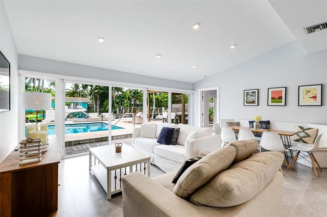 1704 SW 4th Court, Fort Lauderdale, FL 33312