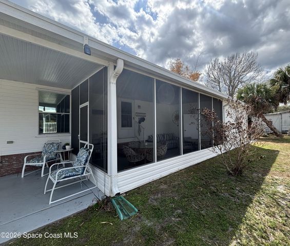 810 Thrush Circle, Barefoot Bay, FL 32976