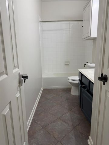 15226 Olmstead Park Drive, Cypress, TX 77429