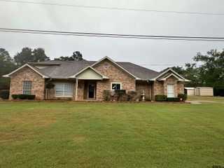 140 CR 1424, Jacksonville, TX 75766