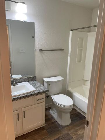 8801 PINERIDGE DR A, Austin, TX 78729