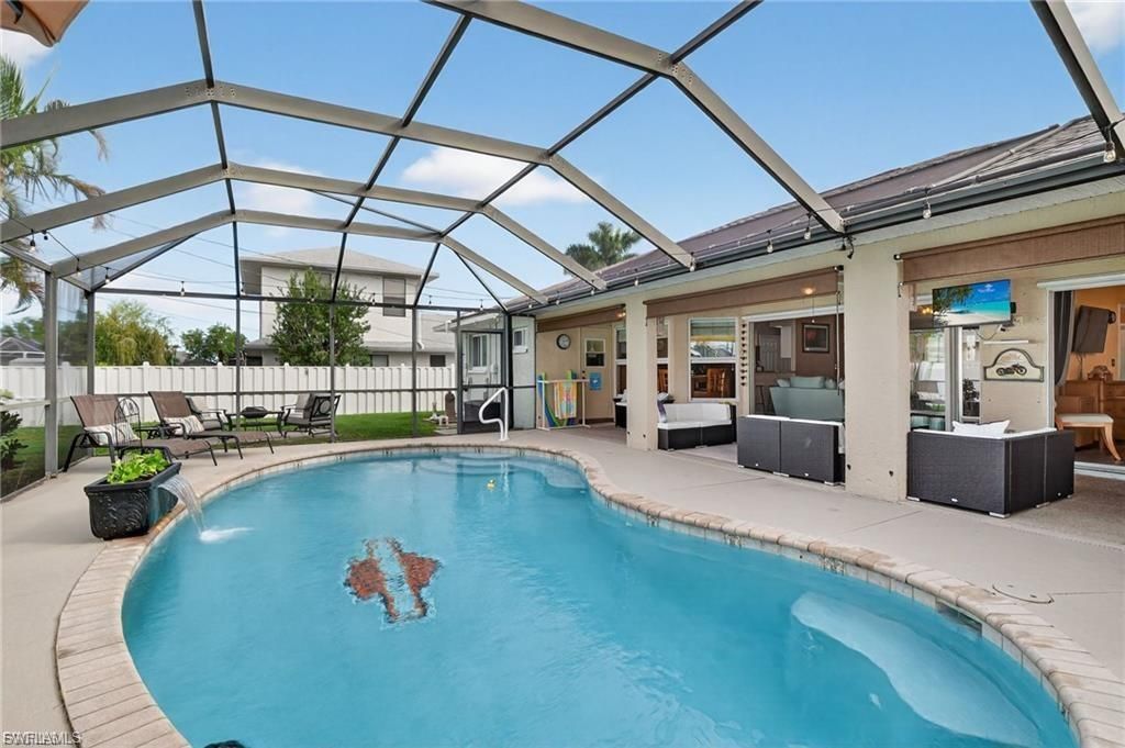 412 SE 13th AVE, CAPE CORAL, FL 33990 — exterior