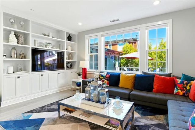16218 George St, Los Gatos, CA 95032