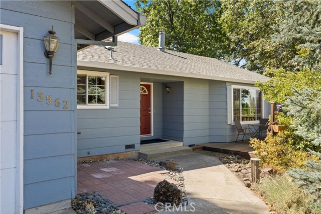 13562 S Park Drive, Magalia, CA 95954