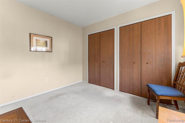 3758 Heritage Parkway, Dearborn, MI 48124