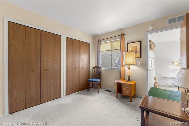 3758 Heritage Parkway, Dearborn, MI 48124