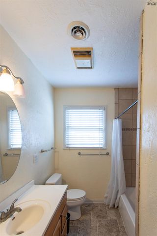 301 S HOLLY DRIVE, Burkburnett, TX 76354