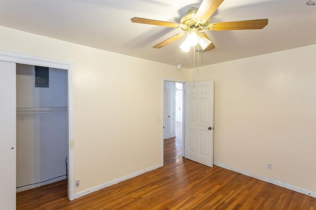 301 S HOLLY DRIVE, Burkburnett, TX 76354