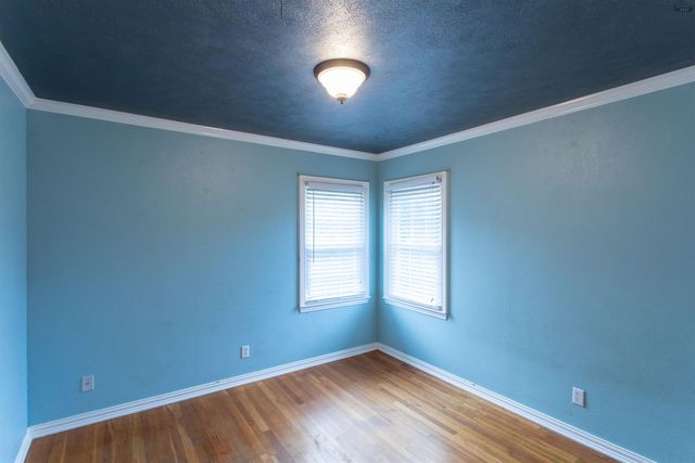 301 S HOLLY DRIVE, Burkburnett, TX 76354