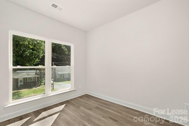 2309 Ellen Avenue, Charlotte, NC 28208