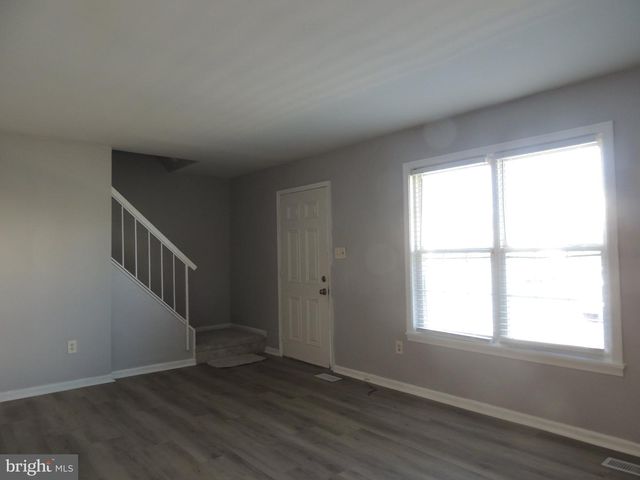 17 LEHIGH CT, Sicklerville, NJ 08081