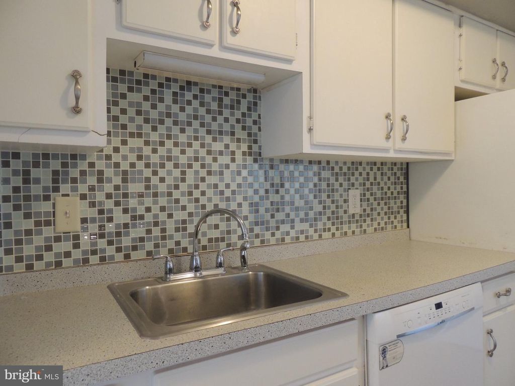 17 LEHIGH CT, SICKLERVILLE, NJ 08081 — photo 2