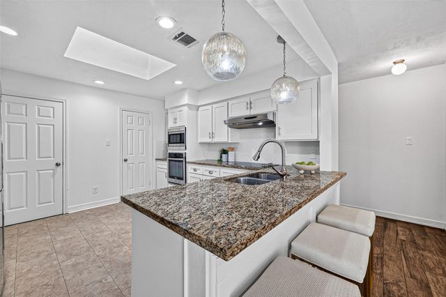 14222 Stokesmount Drive, Houston, TX 77077