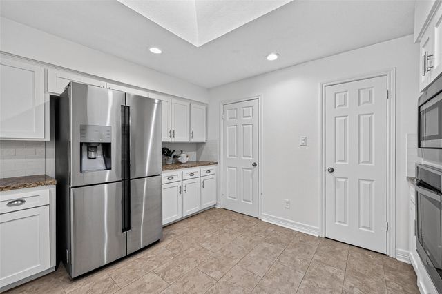 14222 Stokesmount Drive, Houston, TX 77077
