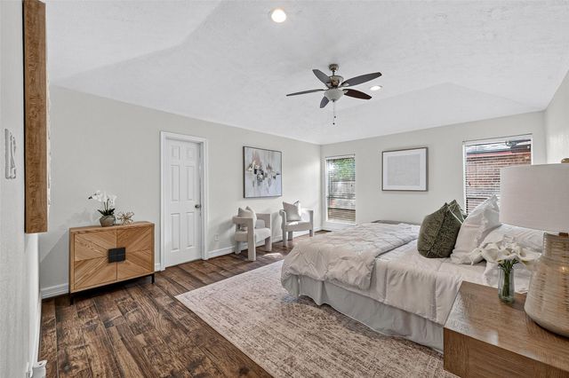 14222 Stokesmount Drive, Houston, TX 77077