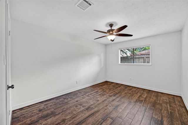 14222 Stokesmount Drive, Houston, TX 77077