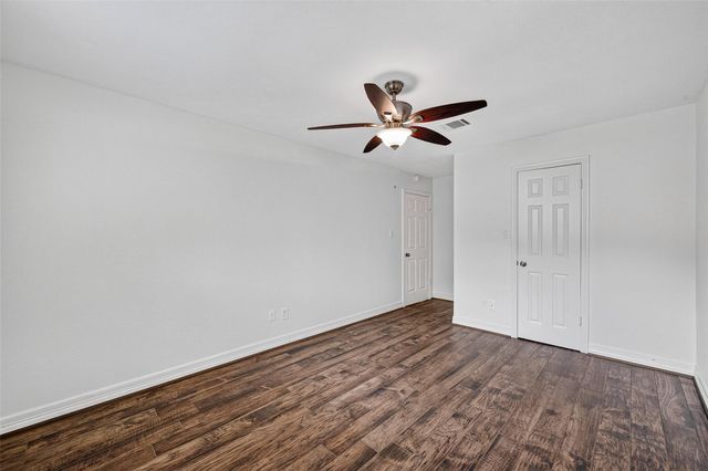 14222 Stokesmount Drive, Houston, TX 77077