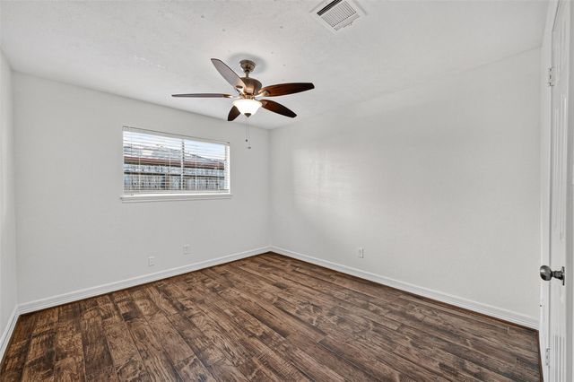 14222 Stokesmount Drive, Houston, TX 77077