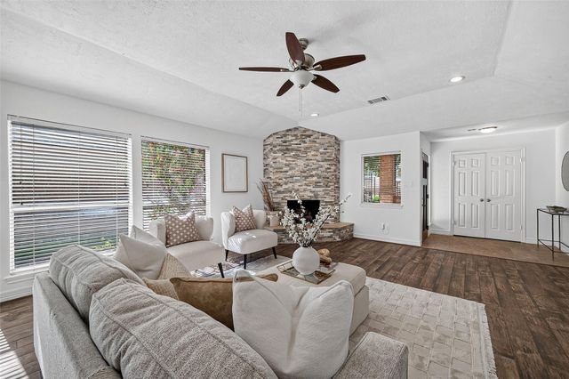 14222 Stokesmount Drive, Houston, TX 77077