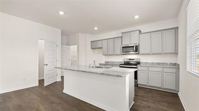 162 Kennelsman Drive, Griffin, GA 30224