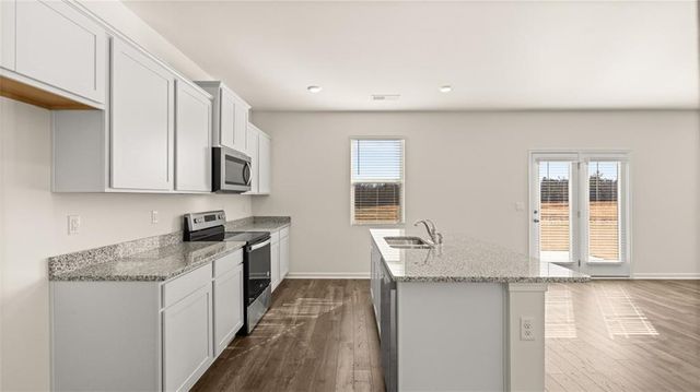 162 Kennelsman Drive, Griffin, GA 30224