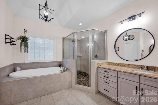 134 Lakeshore Hills Drive, Mooresville, NC 28117