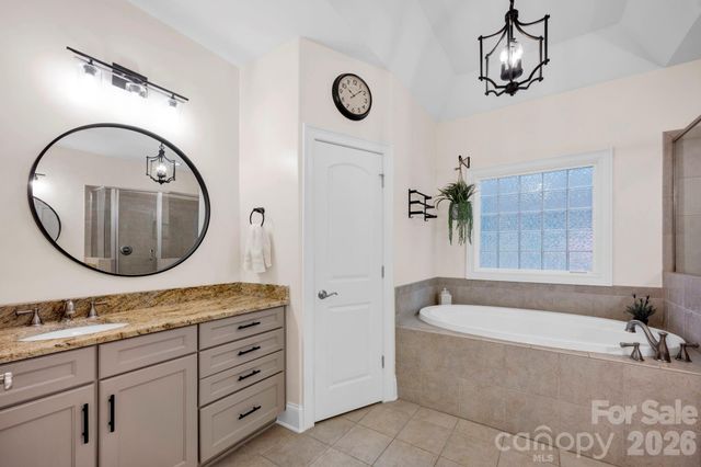 134 Lakeshore Hills Drive, Mooresville, NC 28117