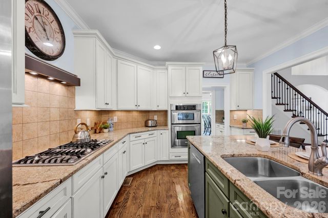 134 Lakeshore Hills Drive, Mooresville, NC 28117