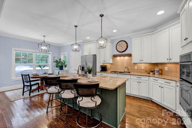 134 Lakeshore Hills Drive, Mooresville, NC 28117