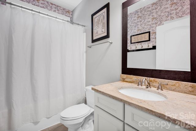 134 Lakeshore Hills Drive, Mooresville, NC 28117