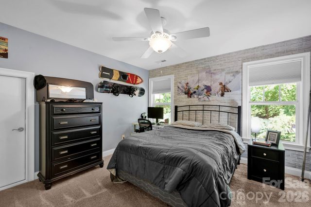 134 Lakeshore Hills Drive, Mooresville, NC 28117