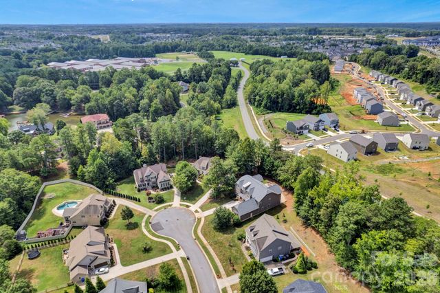 134 Lakeshore Hills Drive, Mooresville, NC 28117