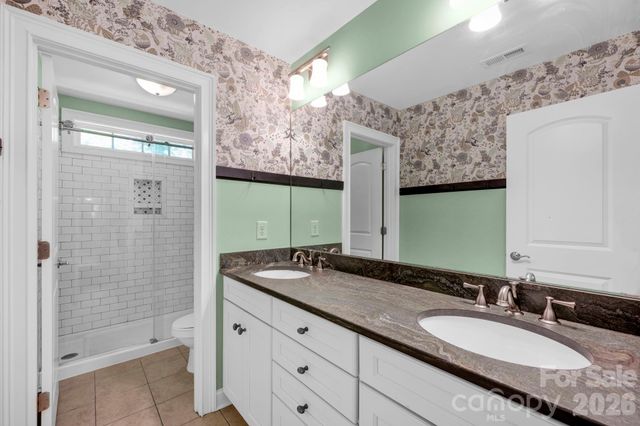 134 Lakeshore Hills Drive, Mooresville, NC 28117