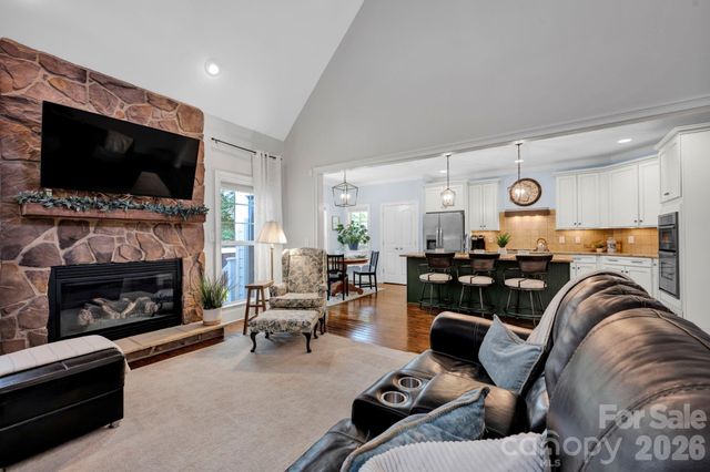 134 Lakeshore Hills Drive, Mooresville, NC 28117