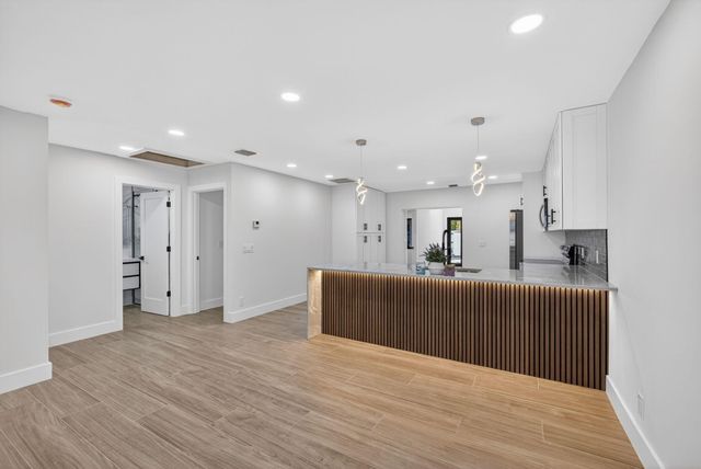 3900 Kenas Street, West Palm Beach, FL 33403